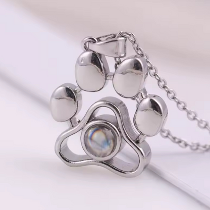 Collar con Proyección Personalizada