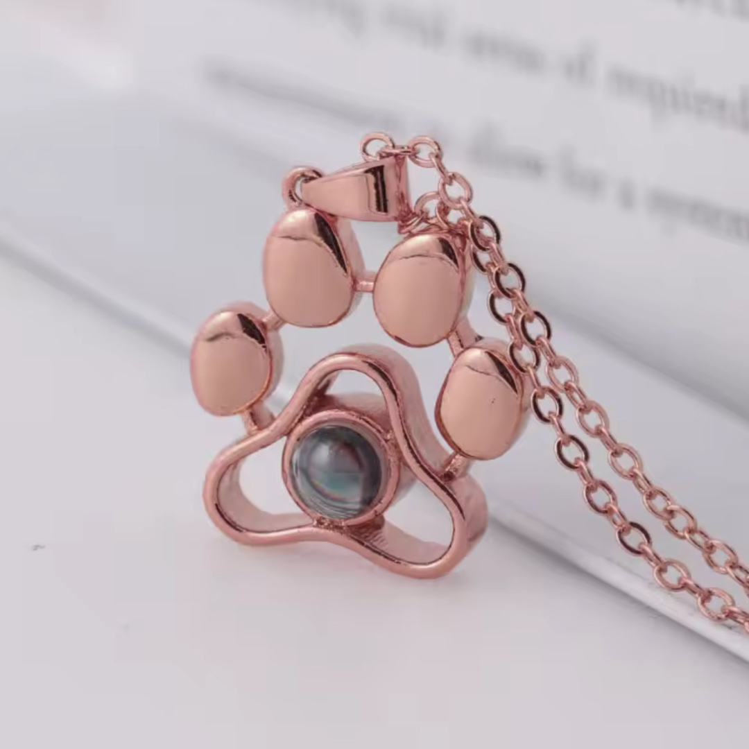 Collar con Proyección Personalizada